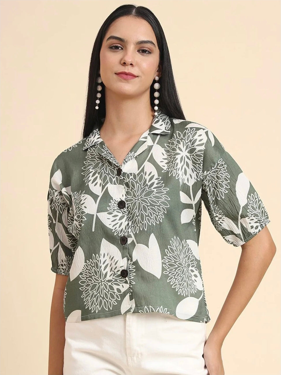 WOMEN'S OLIVE GREEN & WHITE FLORAL PRINT LIGHTEWIGHT BUTTON-DOWN SHIRT