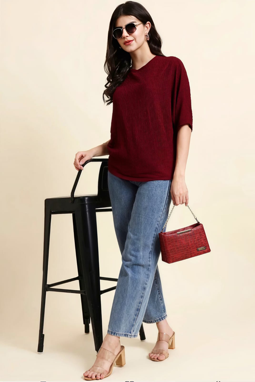 WOMEN'S MAROON TEXTURED ROUND NECK BATWING SLEEVE CASUAL TOP