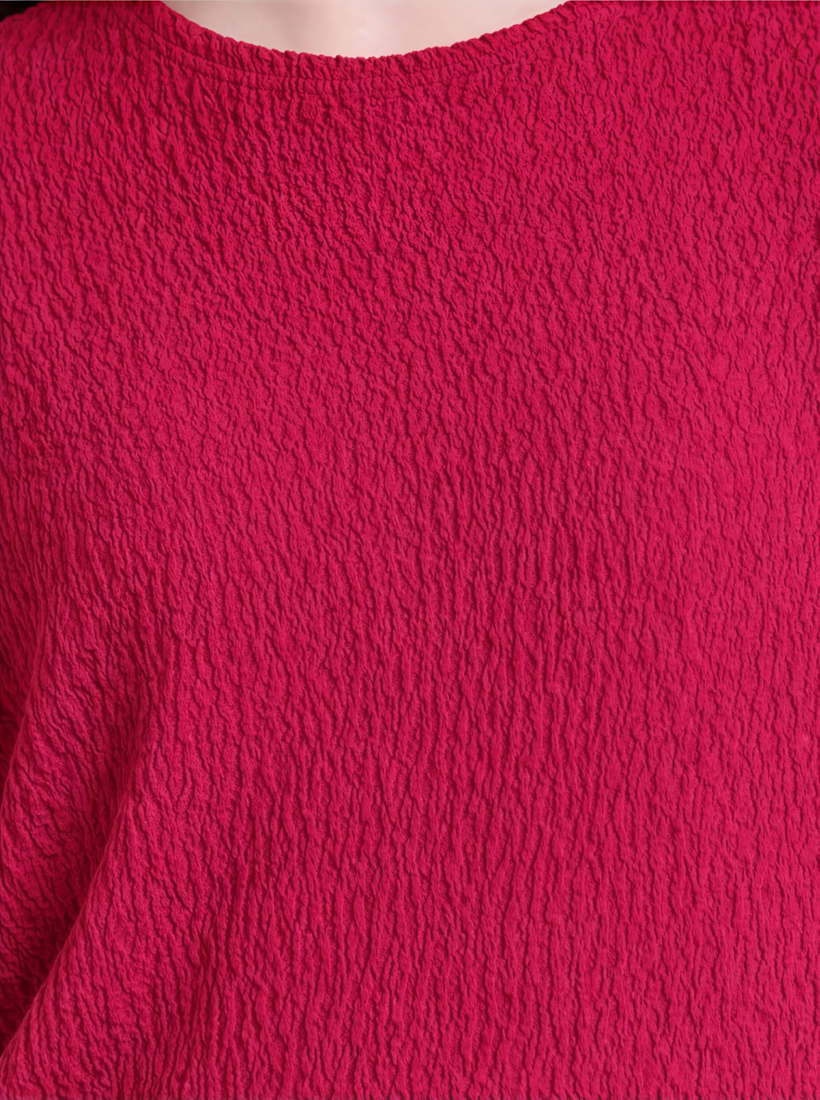 WOMEN'S MAGENTA TEXTURED ROUND NECK BATWING SLEEVE CASUAL TOP